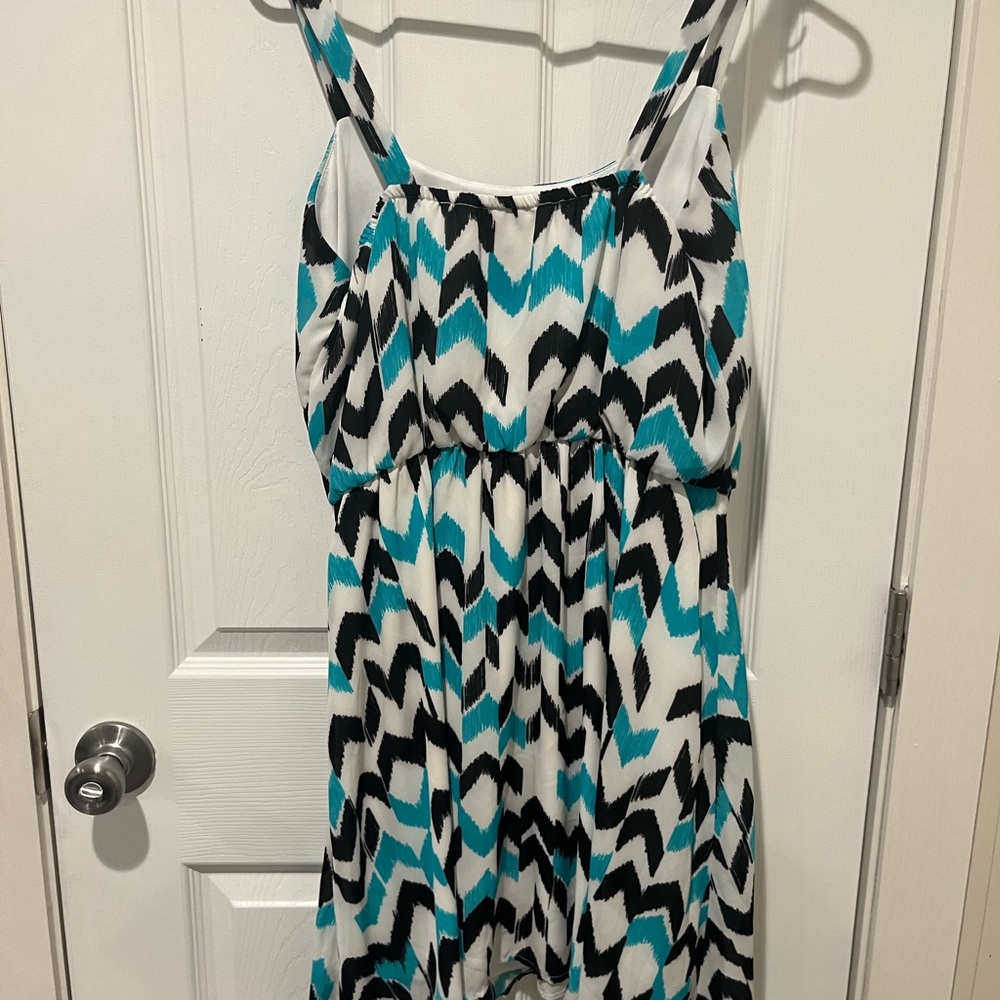 Short chiffon dress